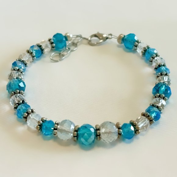 Turquoise Blue & Clear Bead Bracelet - Picture 3 of 3